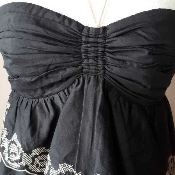 Robbi & Nikki dress - Picture 3 of 7